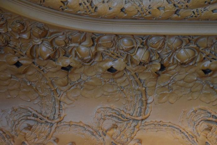 décor floral plafond café opéra stockholm suède